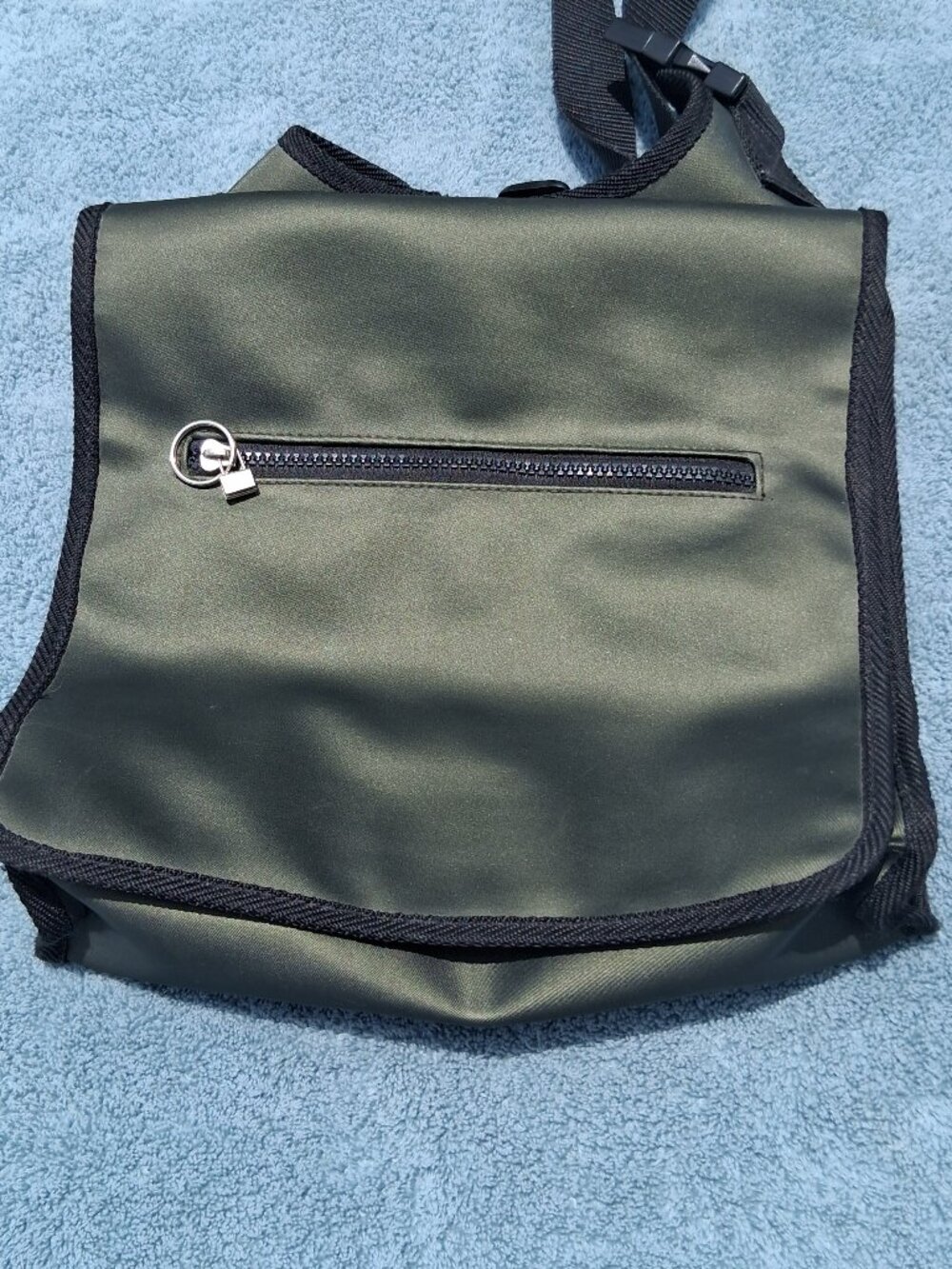 Green Nylon Utility Shoulder Bag – Multi‑Pocket Travel Organizer / Crossbody Sat